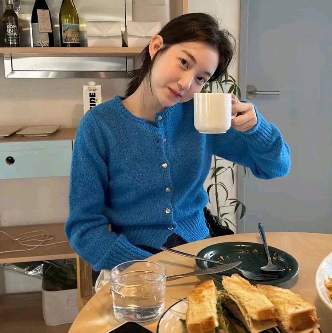 贵妃将我虐待致死后暴君杀疯了